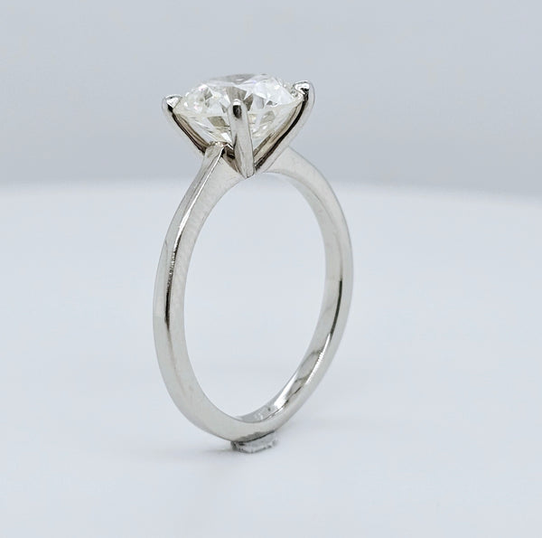 Engagement ring | Wedding ring | Platinum ring | Single stone ring | Natural diamond ring